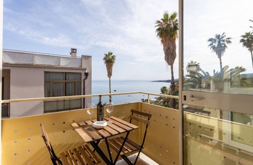 Aci Trezza Apartment | GuestHost - Comfortable 77 sqm apartment with two balconies (one with sea view), which can comfortably accommodate up to 4 people, located on the third floor of a building without lift. The property is located in Aci Castello, just 11 km from Catania, a