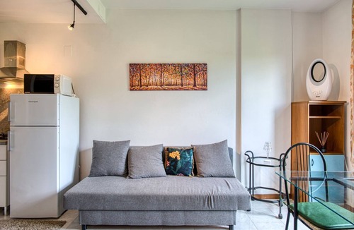 Perugia Apartment | GuestHost - Comfortable apartment equipped with all comforts to accommodate up to 3 people, located a stone's throw from Fontivegge Station (80 meters) and a 5-minute walk from Pescaia Park. It is located in a quiet residential area well equipped with al