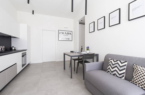 Simonetta Apartment | GuestHost - Comfy TERRA Apartment near Cenisio MM5
