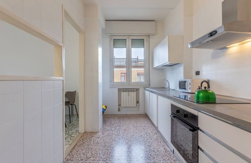 San Donato Apartment | GuestHost - Cozy 70 mq apartment, perfect for two people, located on the sixth floor of a building with lift (NOT suitable for disabled people).The accommodation is located within the San Donato district, in a strategic position close to the Bologna Fair