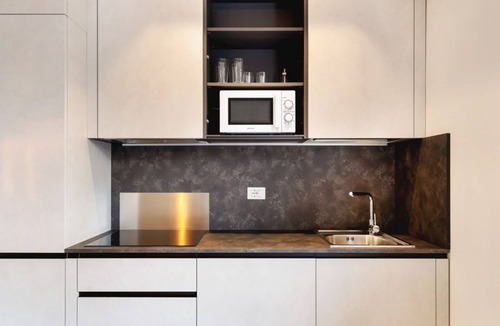 Saragozza-Porto Apartment | GuestHost - Delightful one bedroom apartment particularly welcoming, with attention to detail and very bright. It has all the necessary comforts.Located in front of the Maggiore hospital, you can easily reach the historic center, the station, the airport