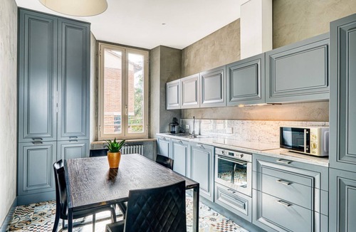 Perugia Apartment | GuestHost - Elegant design apartment of about 90 sqm, ideal for 4 people, located on the second floor of a historic building (without elevator).The property is located in the Monteluce district, a few steps from the center of Perugia, in a quiet area equ