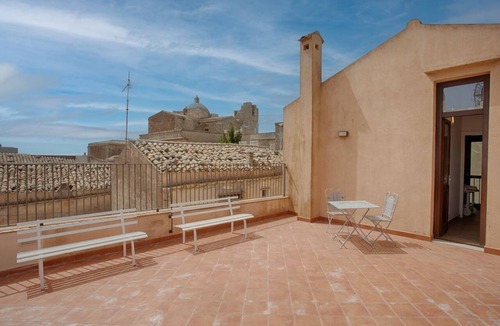 Erice Apartment | GuestHost - Erice's Lovely Apartment with Balcony and Terrace