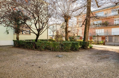 Padova Apartment | GuestHost - Modern 18 sqm room just 6 minutes walk from Sant'Antonio Hospital, able to accommodate up to 2 people. The accommodation is located on the ground floor (raised) of a building without a lift (NOT suitable for disabled people). Please note that