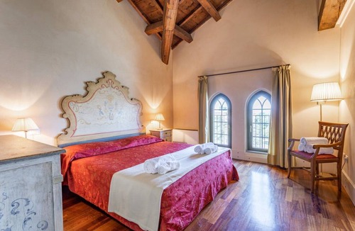 Molina Apartment | GuestHost - Molino Stucky Residence Galea Suite