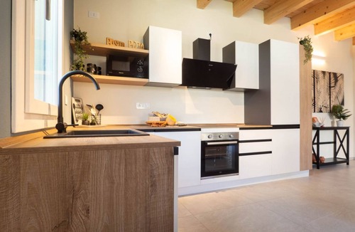 Cocomaro di Cona Villa | GuestHost - Oasis of the Knight!
