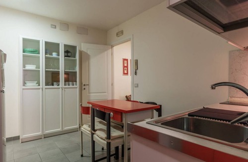 Rione XVIII Castro Pretorio Apartment | GuestHost - Roma Termini Comfy Apartment