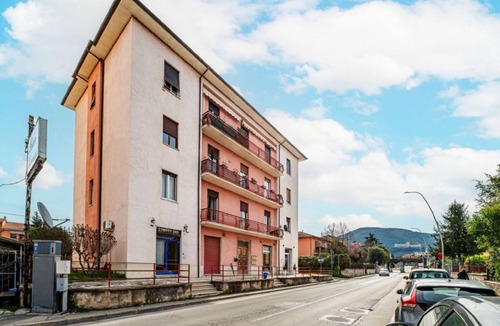 Spoleto Apartment | GuestHost - Spacious and welcoming 100 square meters apartment, perfect for four people, located on the first floor of a building without an elevator.The property is located in a quiet residential area, well-served by essential services and public transp