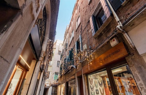 San Marco Apartment | GuestHost - St. Mark's Square Cozy Retreat with Terrace