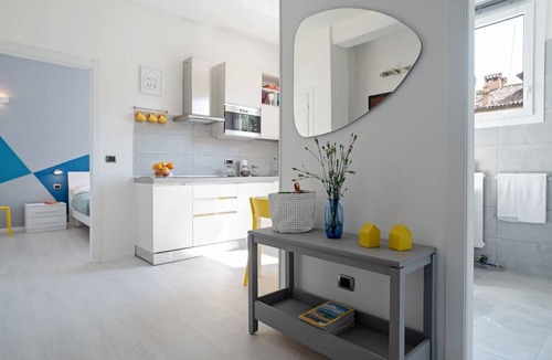 San Donato-San Vitale Apartment | GuestHost - The apartment is located in a quiet area, in a closed/private street overlooking the green and private gardens.It is located in a strategic position, a few steps from the historic center (the main road is located in absolute proximity to on