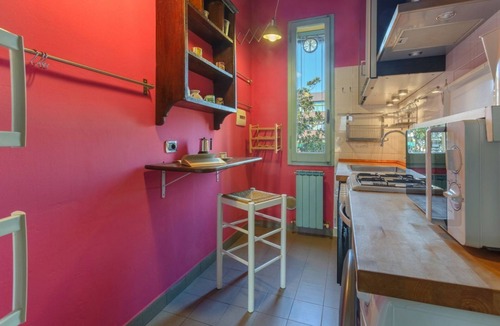 Saragozza-Porto Apartment | GuestHost - The apartment is located in the Saffi district, a residential district and well served 10 minutes from Porta San Felice.Easily reachable from the station, from Bologna Marconi airport, from the motorway exit and from the city center.Near the