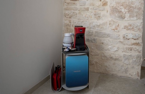 Selva di Fasano Apartment | GuestHost - Trulli Itria: Quercia Room