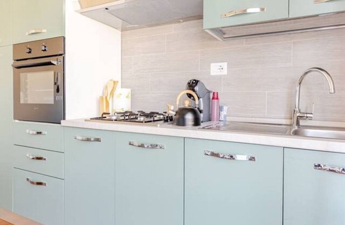 Montecatini Terme Apartment | Harmony Retreat - Central Apartment with Terrace and Wi-Fi