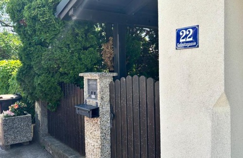 Hinterhainbach House | Haus Ingrid