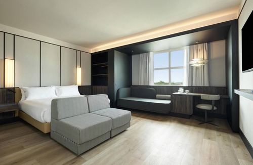 Fiumicino Hotel | Hilton Rome Airport