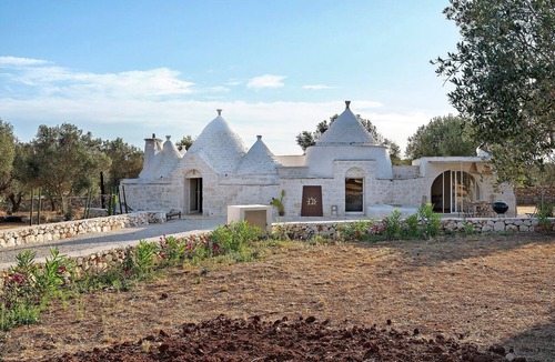 Ostuni Villa | Historic Trullo with Private Pool – Complete Exclusivity in the Itria Valley, Puglia