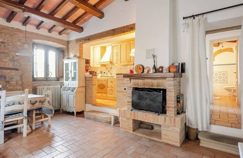 Ilci House | Historic village with pool near Todi