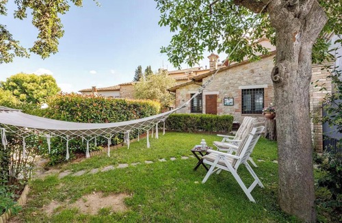 Ilci House | Historic village with pool near Todi