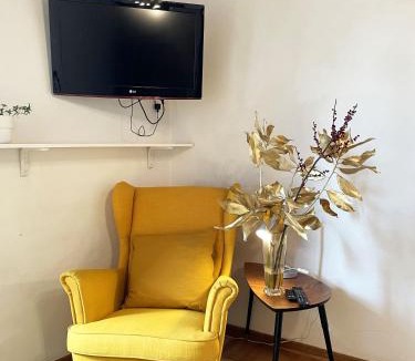 Rione VII Regola Apartment | Historical Central Rome Flat