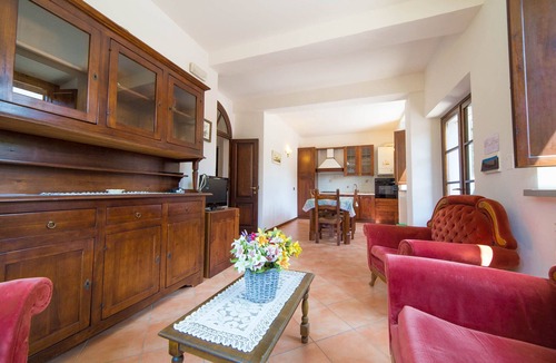 Passignano sul Trasimeno Apartment | Holiday apartment in farmhouse - Melograno - Residenze San Martino