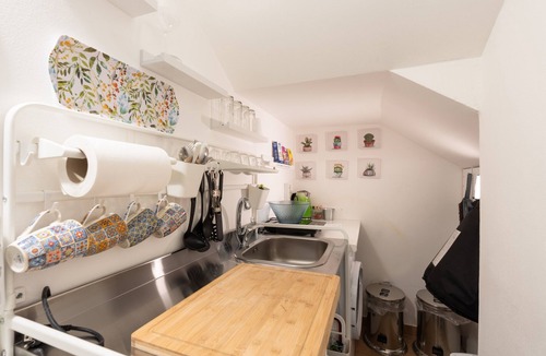 Santa Ninfa Apartment | Holiday Apartment "Civico 17" with Wi-Fi and A/C
