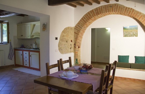 Piegaro Apartment | Holiday Apartment Il Piccolo Noce - Lavender Apartment