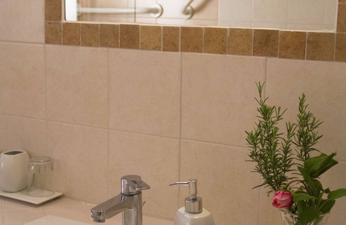 Piegaro Apartment | Holiday Apartment Il Piccolo Noce - Lavender Apartment