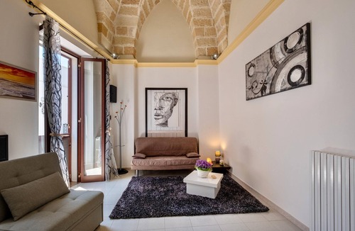 Squinzano House | Holiday Home 'Amata Salentina' close to Centre with Terraces & Wi-Fi