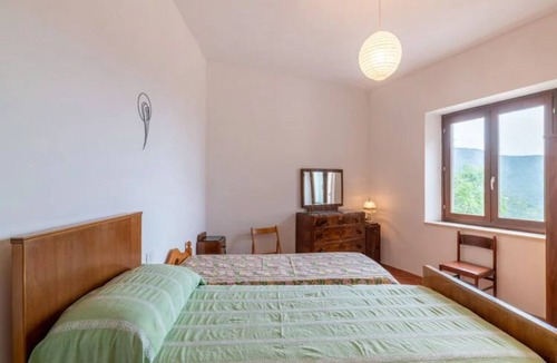 Polino House | Holiday Home "Casa Castiglia" with Private Garden