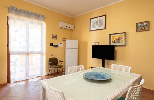 Trappeto House | Holiday Home "Casa Delle Pomelie" with Garden