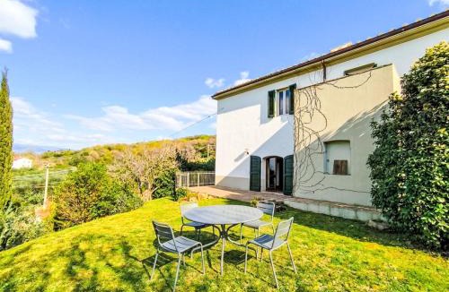 Scansano House | Holiday Home Il Palazzo by Interhome