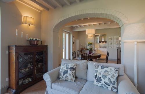 Ossaia House | Holiday Home in Cortona with Pool & Valley Views