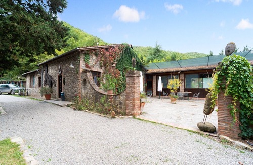 Ficulle Apartment | Holiday Home in Ficulle with Pool Access