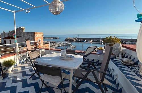Isola delle Femmine House | Holiday Home 'Sumarè' with Sea View, Wi-Fi and Air Conditioning