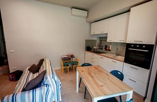Marina di Grosseto House | Holiday Home 'La Casina Di Giada' with Sea View, Wi-Fi and Air Conditioning