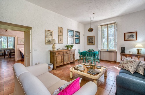 Bosco House | Holiday Home "Palazzetto Bovini" with Wi-Fi and Private Pool