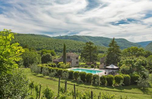 Acqualoreto House | Holiday Home Sunflower by Interhome