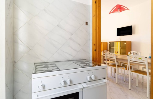 Scala di Furno House | Holiday Home 'Villa Lido Hookipa' with Private Terrace and Air Conditioning