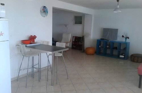 Praia a Mare House | Holiday Home 'Vista Mare Con Giardino' with Sea View, Wi-Fi and Air Conditioning