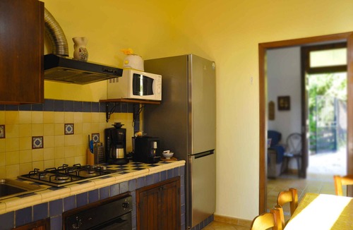 Noto Marina House | Holiday home with view of the lemon garden
