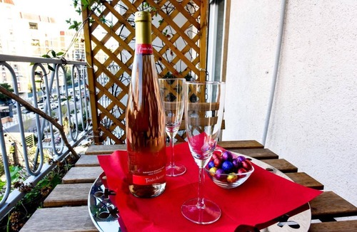 Quartiere XVII Trieste Apartment | Holiday Rental Acasadienza Rome