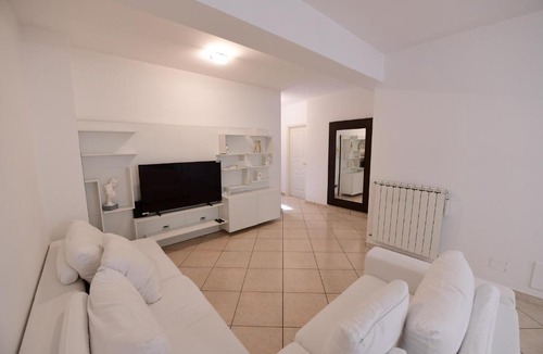 Avellino Apartment | Home & Corso Elegant City Stay Avellino -Casa Vacanza con Terrazza Privata