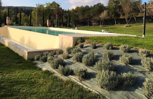 Perugia Apartment | Homerez - Beautiful appartement for 4 ppl. with shared pool at Perugia