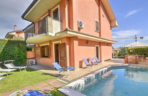 Trecastagni Villa | Homerez - Villa 9 km from the beach for 16 people. with swimming pool in Trecastagni