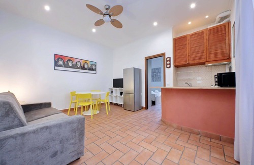 Quartiere XVII Trieste Apartment | Homs, Comfortable 1 Br Apartment By Halldis