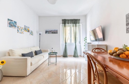 Quartiere XI Portuense Apartment | Hostly Forlanini Family Apartment near Gianicolo