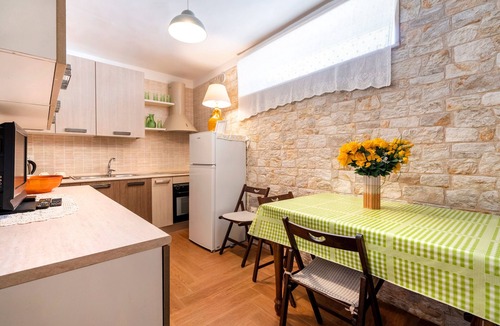 Ostuni Apartment | Hotel Apartment 'Agriturismo Salinola 3' with Shared Pool, Wi-Fi and Air Conditioning