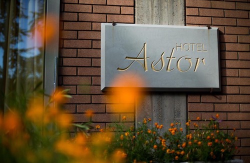 Buon Pastore-Sant'Agnese-San Damaso Hotel | Hotel Astor