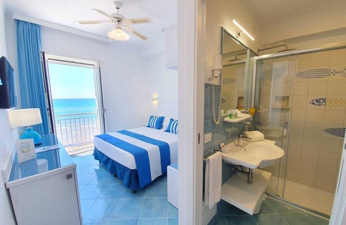 Sperlonga Hotel | Hotel Aurora