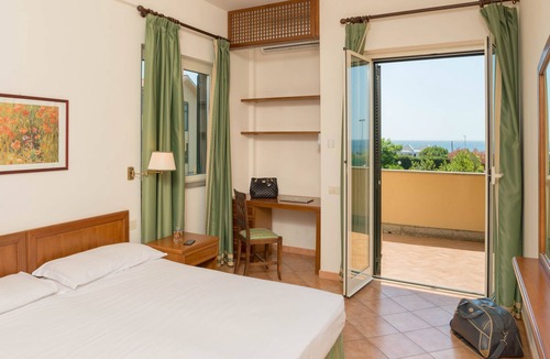 Civitavecchia Hotel | Hotel Baia Del Sole